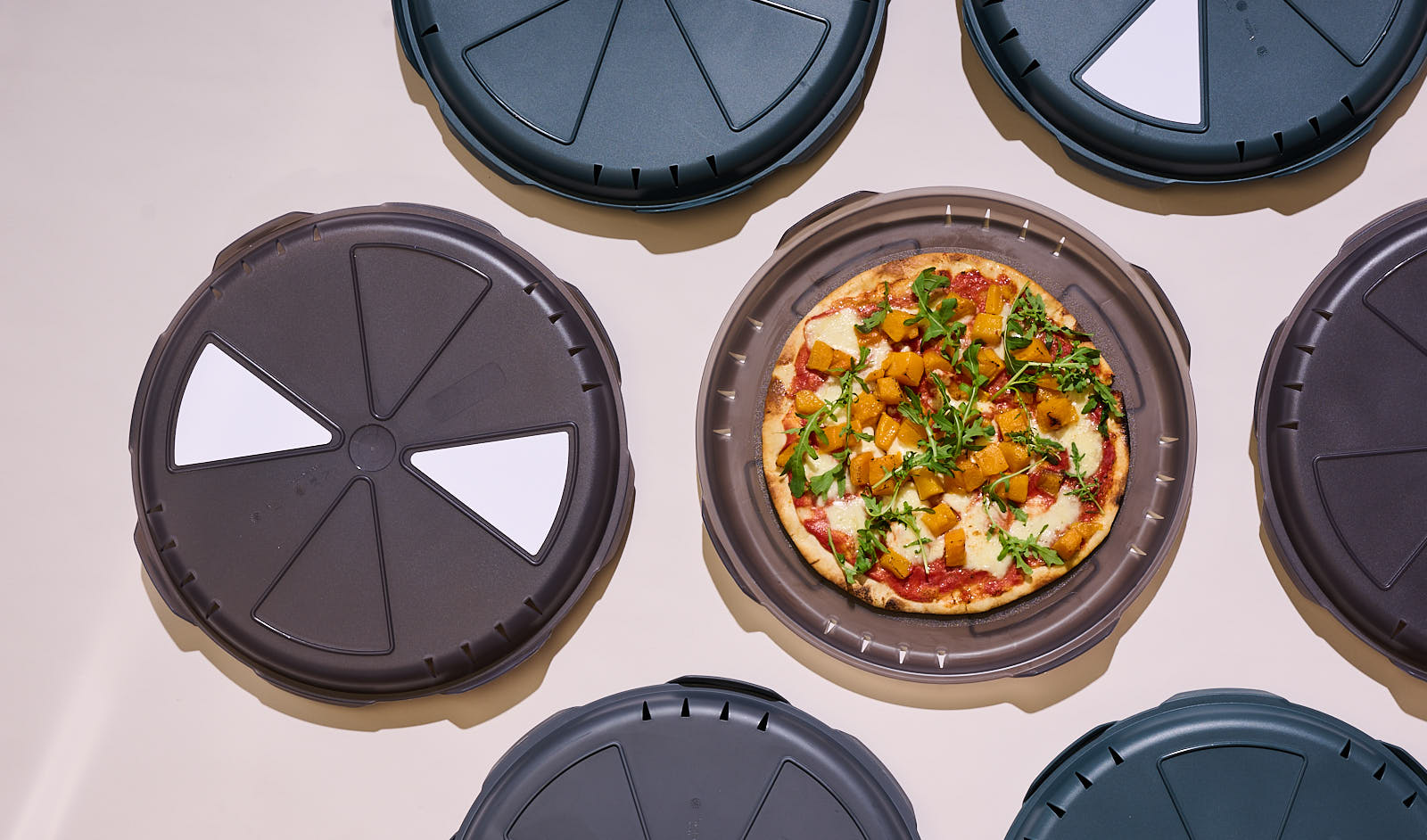 deSter reusable pizza box