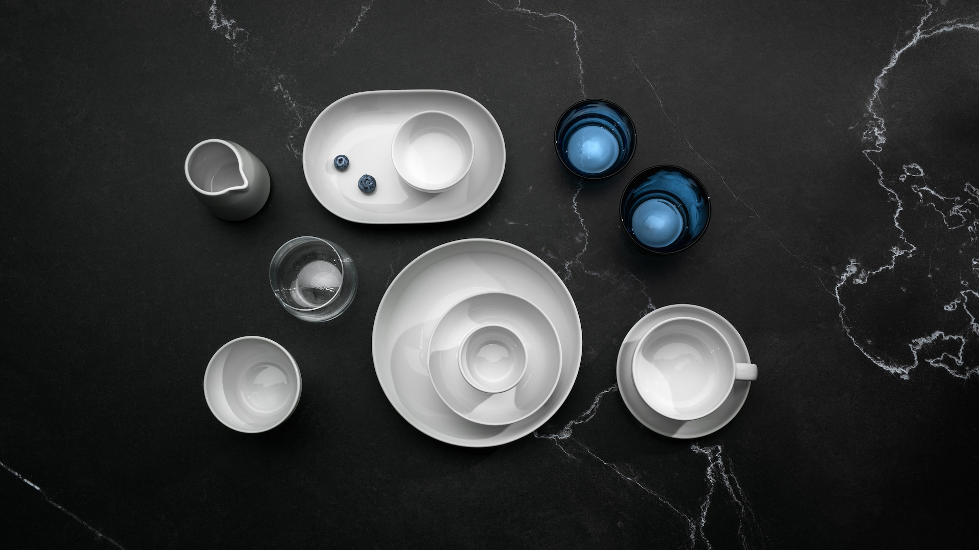deSter tableware created in collaboration with Iitalla